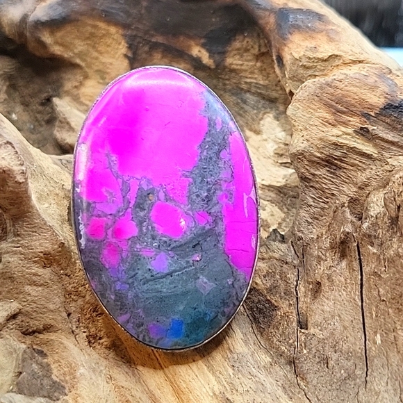 Color Enhanced Howlite Adjustable Ring - Picture 1 of 9